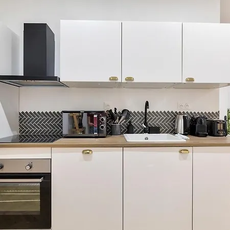 Appartement Quartier Plaine-Monceau 8P Rdc-3